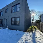Nice 2-Bedroom Apartment In Dc